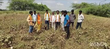 అచ్చంపేట: నడింపల్లి గ్రామంలో తుఫాను వలన నష్టపోయిన పంటలను పరిశీలించిన బిజెపి నేతలు