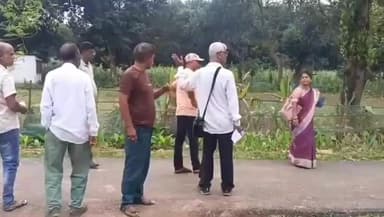 মোহনপুর: ভাগলপুরে চাঁদা সংগ্রহ করতে এসে স্থানীয়দের প্রতিবাদের মুখে এলাকা ছাড়লো বাম নেতৃত্ব