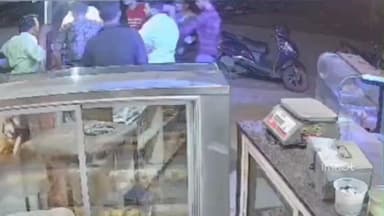 होशंगाबाद नगर: हरियाली चौक पर आगरा चाट दुकान के कर्मचारियों से मारपीट, दुकान मालिक ने थाने में की शिकायत