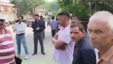 रूड़की: बेलडा गांव के पास सड़क पर खड़ी ट्रैक्टर ट्राली को स्कूटी ने मारी टक्कर, 25 साल के युवक की हुई मौत