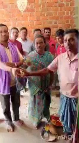 मधोता -2 कुंडगुड़ा में प्रधानमंत्री आवास गृह प्रवेश कार्यक्रम में सरपंच, जनप्रतिनिधि और कर्मचारी हुए शामिल