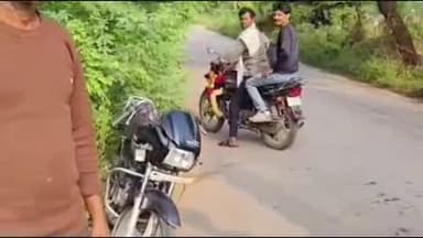 मासलपुर: बखतपुरा के पास सड़क हादसे में मोटरसाइकिल सवार घायल, जिला अस्पताल में भर्ती