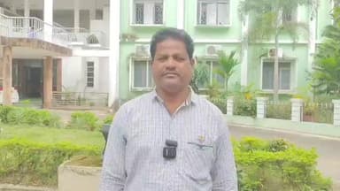 ବରଗଡ: ଜିଲ୍ଲାପାଳଙ୍କ କାର୍ଯ୍ୟାଳୟରେ ବିଶ୍ୱ ପ୍ରସିଦ୍ଧ ଧନୁଯାତ୍ରାର ସେନାପତି ଭୂମିକା ପାଇଁ ଆବେଦନ ପତ୍ର ଦାଖଲ କଲେ ଝାରସୁଗୁଡ଼ାର କଳାକାର