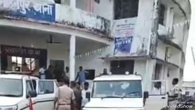 मोहनपुर: मोहनपुर थाना क्षेत्र के कटवन गांव में दो पक्षों के बीच जमकर मारपीट, दोनों पक्षों ने थाने में दी शिकायत