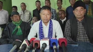 কোকৰাঝাৰ ভাগ: কোকৰাঝাৰ প্ৰেছ ক্লাৱত ইউটিঅএ সংবাদ মেল, ট্ৰাইবেক বেল্ট আৰু ব্লক সৰুক্ষা কৰাৰ দাবি