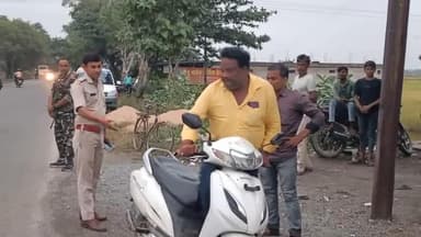 लेस्लीगंज: लेस्लीगंज थाना प्रभारी के नेतृत्व में पांकी-मेदिनीनगर मुख्य पथ के हरसैन मोड़ पर वाहन चेकिंग अभियान चलाया गया