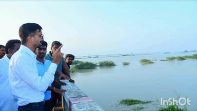 చినగంజాం మండలంలో తుఫాను నష్టాలను పరిశీలించిన కలెక్టర్ డాక్టర్ వినోద్ కుమార్,పంట నష్టాలను అంచనా వేయాలని ఆదేశం