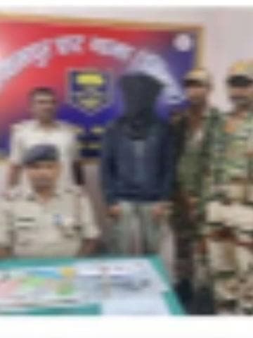 भगवानपुर हाट: भगवानपुरहाट थाना पुलिस ने एक अपराधी को अवैध हथियार के साथ गिरफ्तार किया