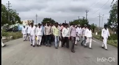 ખંભાળિયા: આહિર સિંહણ ગામના ખેડૂતોએ ખેતીવાડી અધિકારીને આપ્યું આવેદન