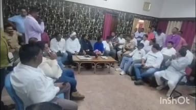 चन्द्रपुरा: चार महीनो से बंद छाय ट्रांसपोर्टिंग को लेकर DVC डायरेक्टर बांग्ला में अनुमंडल पदाधिकारी के नेतृत्व में त्रिपक्षीय वार्ता