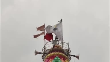 एगारकुंड: मैथन के श्याम बालाजी मंदिर में पाटो उत्सव का आयोजन, बड़ी संख्या में श्रद्धालु निशान लेकर पहुंचे