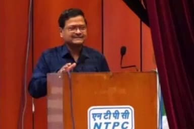 आलापुर: विक्रेता सम्मेलन में एनटीपीसी टाण्डा के कार्यकारी निदेशक जयदेव परिदा ने गुणवत्ता और पारदर्शिता को अपनाने पर जोर दिया