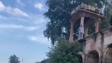 શહેરના સિદ્ધિ સરોવરમાં આખરે ત્રણ દિવસ બાદ પીવાનું પાણી છોડવામાં આવતા શહેરીજનોએ હાશકારો અનુભવ્યો