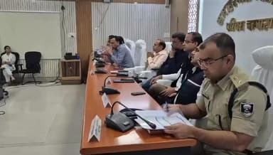 प्रेस विज्ञप्ति - बिहार विधानसभा आम निर्वाचन - 2025 जिला पदाधिकारी श्री धर्मेन्द्र कुमार ने दिया महत्वपूर्ण निर्देश ।