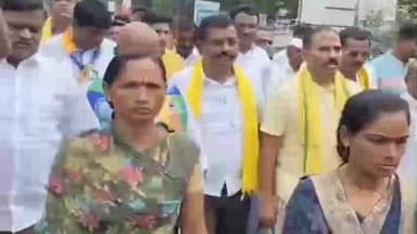 राहाता: गोरक्षक मारहाण प्रकरण अजूनच चिघळलं.. धनगर समजाकडून रस्ता रोको करत तीव्र आंदोलनाचा इशारा...