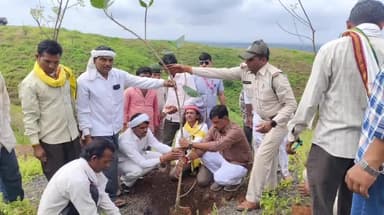 वरला: सेंधवा विधानसभा के विधायक श्री मोंटू सोलंकी का जन्मदिवस सेवा और पर्यावरण संरक्षण को समर्पित