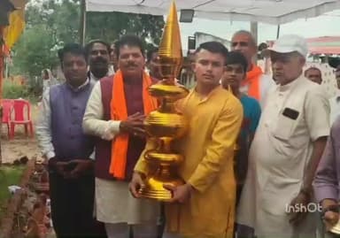 थांदला: ग्राम पंचायत खच्चरटोडी में शिव परिवार की प्राण प्रतिष्ठा महोत्सव आयोजित, पूर्व विधायक ने की सहभागिता