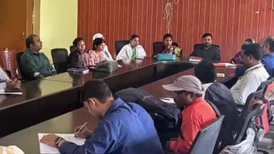 सरैयाहाट: सरैयाहाट प्रखंड मुख्यालय में बीडीओ ने मुखियाओं के साथ की बैठक, कई मुद्दों पर हुई चर्चा