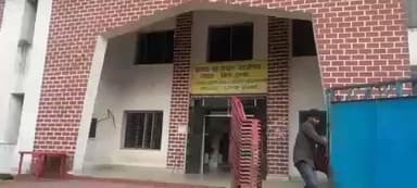 रामगढ़: रामगढ़ में सड़क किनारे पानी पी रहे बाइक सवार को दूसरे बाइक सवार ने मारी टक्कर, एक घायल