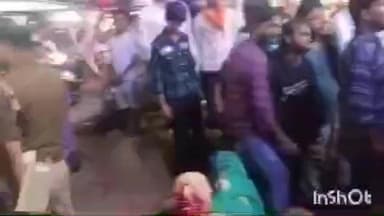 बलरामपुर: भगवती गंज में डॉक्टर की लापरवाही से प्रसूता की मौत पर परिजनों ने की कार्रवाई की मांग