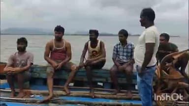 उरण: त्या सोळा खलाशांना वाचवणारा ठरला देवदूत
वादळामध्ये अडकल्याने दोन बोटिंवरील सोळा खलाशांना एका तरुणांने वाचवल्याची घटना