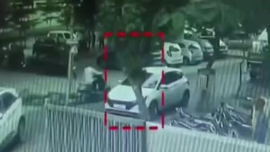 દસ્ક્રોઈ: પૂર્વ પ્રેમીએ યુવતીની સામે તેના પતિને આડેધડ છરીના ઘા ઝીંક્યા: અમદાવાદમાં ગાડીમાં ઘૂસી હુમલો કરતાં યુવકને 70 ટાંકા આવ્યા