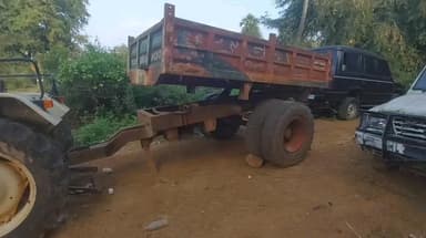 திருச்சி: முசிறி மற்றும் வையம்பட்டி காவல் நிலைய பகுதிகளில் சட்டவிரோத ஆற்று மணல் கடத்தியவர்கள் மீது வழக்கு பதிவு வாகனம் பறிமுதல்