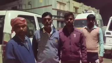 शाहजहांपुर: कांट थाना क्षेत्र में दो बाइकों की टक्कर में पूर्व प्रधान की मौत, दो लोग घायल, पुलिस ने शव पीएम के लिए भेजा