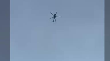 জলঙ্গি: ভর দুপুরে হঠাৎ হেলিকপ্টার জলঙ্গীর আকাশে