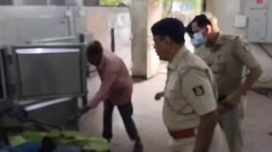 ಬಳ್ಳಾರಿ: ನಗರದ ಎಪಿಎಂಸಿ ಯಾರ್ಡ್ ಪೊಲೀಸ್ ಠಾಣೆ ವ್ಯಾಪ್ತಿಯಲ್ಲಿ;ಅನಾಮಧೇಯ ಮೃತ ಯುವಕನ ವಾರಸುದಾರರ ಪತ್ತೆಗೆ ಮನವಿ