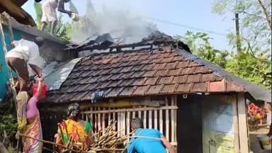 দাসপুর ১: লক্ষীকুন্ডু এলাকায় রান্না করার সময় উনুনের আগুন থেকে গৃহস্থ বাড়িতে আগুন, ঘটনাস্থলে পুলিশ ও দমকল বাহিনী।