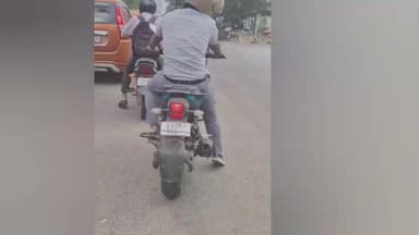 ಮೈಸೂರು: ದ್ವಿಚಕ್ರವಾಹನದ ನಂಬರ್ ಪ್ಲೇಟ್ ಮರೆಮಾಚಿ ವಾಹನ ಚಾಲನೆ: ಮಾಲೀಕನ ವಿರುದ್ಧ ಪ್ರಕರಣ ದಾಖಲು