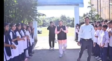 বজালী ভাগ: বজালীৰ দুখন স্কুলৰ গণিত আৰু বিজ্ঞানৰ গৱেষণা কেন্দ্ৰৰ নিৰ্মাণৰ কামৰ শুভাৰম্ভনী কৰে বিধায়ক ফণীধৰ তালুকদাৰে