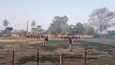 एसपी के निर्देश पर सिंहेश्वर स्थित पुलिस केंद्र पुलिस पदाधिकारियों एवं कर्मियों में अनुशासन बनाए रखने कराया गया परेड