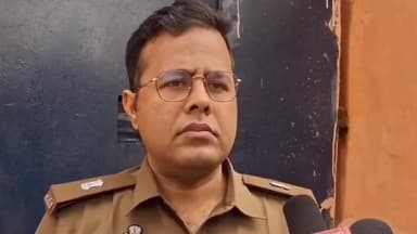 रामपुर: जिला जेल में बंद आजम खान और अब्दुल्ला आज़म खान को कोर्ट के आदेश पर मिलेंगी सभी सेवाएं, जिला जेल अधीक्षक ने दी जानकारी