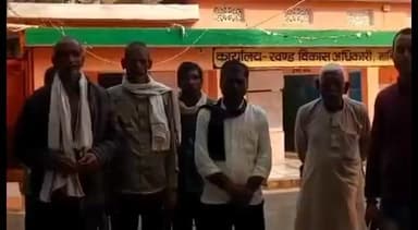 मानिकपुर: नया चंद्रा में सड़क निर्माण में चौड़ीकरण व मानक विहीन निर्माण को लेकर ग्रामीणों ने SDM व BDO को सौंपा ज्ञापन