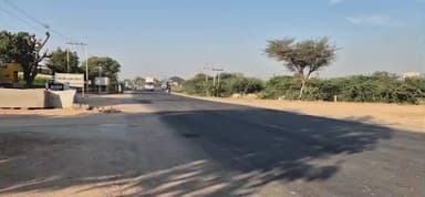 मूंडवा: मूंडवा में राजस्थान रोडवेज की बसों के चालकों एवं परिचालकों की मनमर्जी से निकलते हैं बाईपास