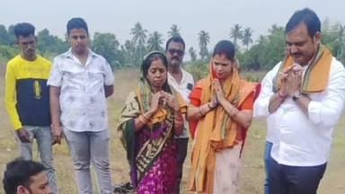 ଜଗତସିଂହପୁର: ଜଗତସିଂହପୁର କଣ୍ଟାବଲଭପୁର ଠାରେ ସହରାଞ୍ଚଳ ପ୍ରାଥମିକ ସ୍ୱାସ୍ଥ୍ୟକେନ୍ଦ୍ର ନିର୍ମାଣ ନିମନ୍ତେ ଭିତ୍ତିପ୍ରସ୍ତର ସ୍ଥାପନ କଲେ ସ୍ଥାନୀୟ ବିଧାୟକ