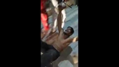 अम्बाला: खानअहमदपुर गांव में देर रात ग्रामीणों ने दो युवकों की जमकर परेड कराई