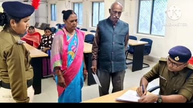 नवादा: पुलिस अधीक्षक के निर्देश पर अंचल निरीक्षक ने जनता दरबार का आयोजन किया, सुने कई मामले