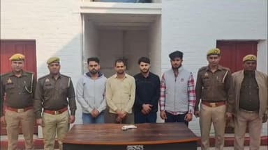 खैर: काली थार सवार चार शातिर बदमाशों को अवैध हथियारों सहित किया गया गिरफ्तार