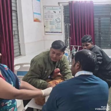 दावथ: बभनौल अड्डा के समीप एन एच 120 पर ऑटो की टक्कर में बाइक सवार युवक गंभीर रूप से जख्मी