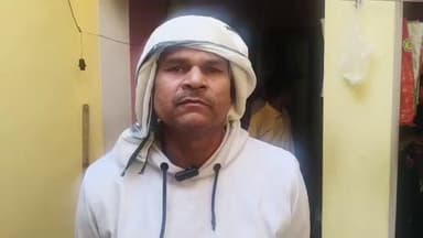 #अमेठी
बंद कमरे का दरवाज़ा तोड़कर चोरों ने घर में मचाया उपद्रव
चोरी के बाद आरोपियों ने कमरे में आग लगाई और फरार हो गए
...