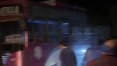 कलोल: मलारी में बस नाली में गिरने से टला बड़ा हादसा, प्रशासन ने अफवाहों पर लगाया विराम