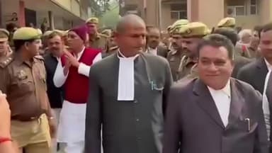 आज़मगढ़: बाहुबली सपा विधायक रमाकांत यादव की महामारी अधिनियम के तीन केस में कड़ी सुरक्षा में आजमगढ़ में हुई पेशी, जमानत मंजूर