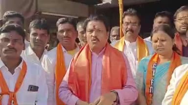 लोणार: लोणार नगर परिषदेच्या शिवसेना उद्धव बाळासाहेब ठाकरे पक्षाकडून निवडणुकीच्या प्रचाराचे नारळ फुटले.. आ सिद्धार्थ खरात