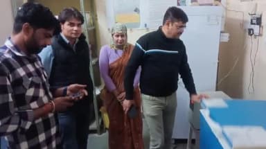 नांगल राजावतान: आरसीएचओ ने नांगल राजावतान सीएचसी का निरीक्षण किया, टीकाकरण और मौसमी बीमारियों पर निगरानी रखने के दिए निर्देश