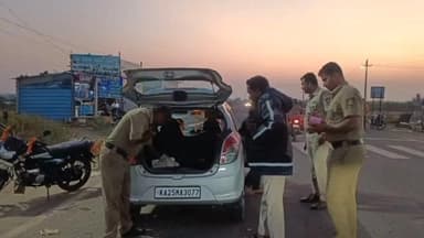 ಕೊಲ್ಹಾರ: ಕೂಡಗಿ ಠಾಣಾ ವ್ಯಾಪ್ತಿಯಲ್ಲಿ ವಾಹನ ತಪಾಸಣೆ ನಡೆಸಿದ ಪೊಲೀಸರು