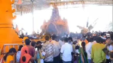 ತಿಕೋಟಾ: ತಿಕೋಟಾ ಪಟ್ಟಣದ ಹೊರ ಭಾಗದಲ್ಲಿ ಮಮ್ಮಟಗುಡ್ಡದಲ್ಲಿ ಅದ್ದೂರಿಯಾಗಿ ಜರುಗಿದ ಜಾತ್ರಾ ಮಹೋತ್ಸವ