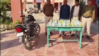 बनकटवा: पुलिस ने नेपाली शराब के साथ एक तस्कर को किया गिरफ्तार